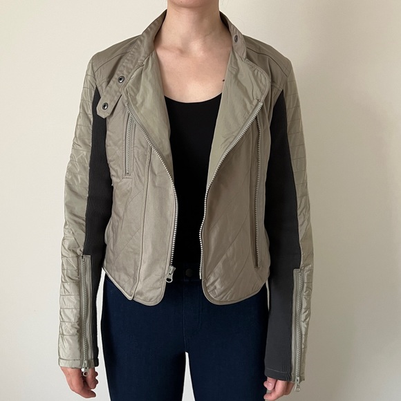 Adidas Stella McCartney women motorcycle jacket. Size small. Like new - Picture 9 of 10